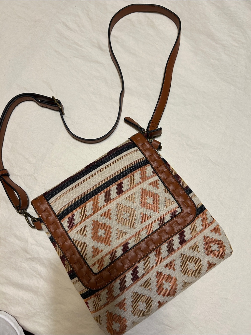 Simply Noelle Tan and Cream Aztec Crossbody Bag